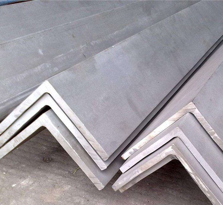 钢坯连续上涨 镀锌角钢原料成本端坚挺